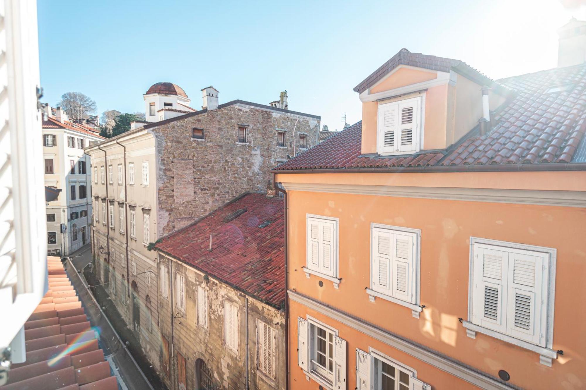 Le Finestre Boutique Apartments Terst Pokoj fotografie