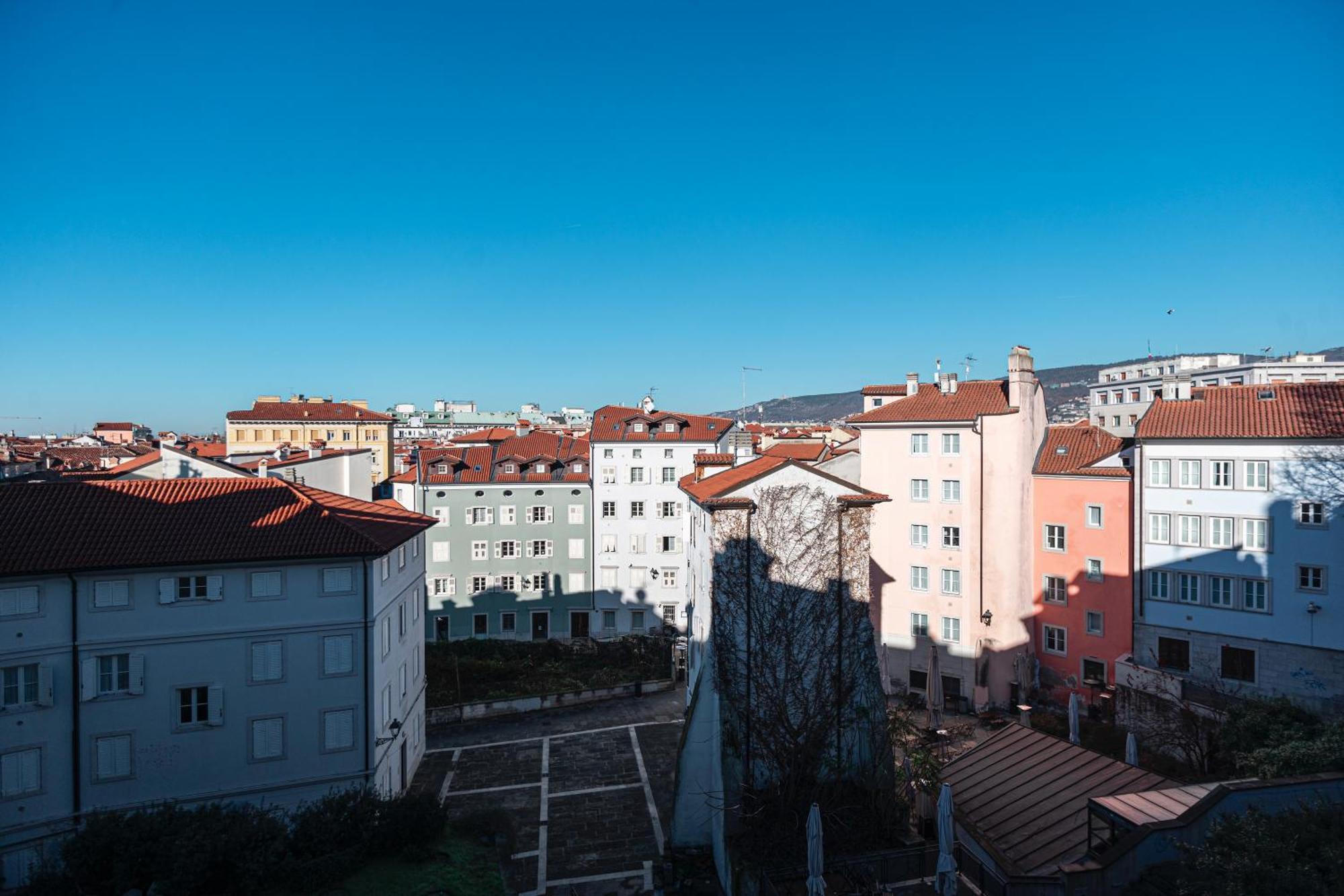 Le Finestre Boutique Apartments Terst Exteriér fotografie